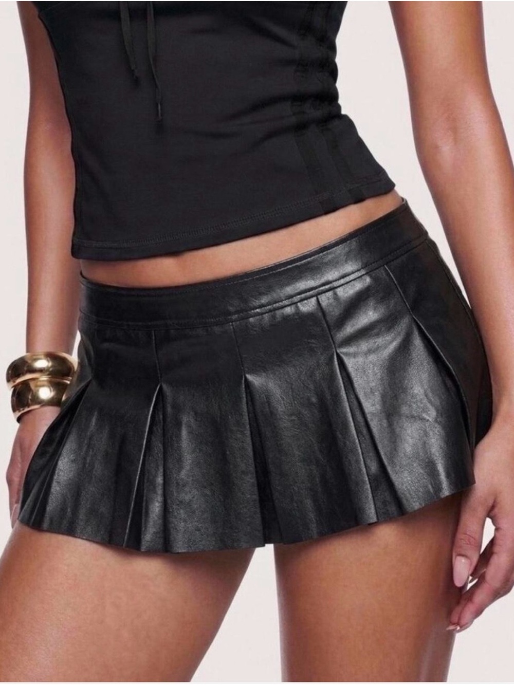 SHEIN Black Faux Leather Pleated Mini Skirt